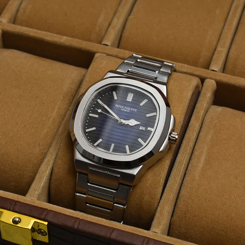 PATEK PHILIPPE Nautilus STAINLESS STEEL WATCH � silver/ Electric blue Dial