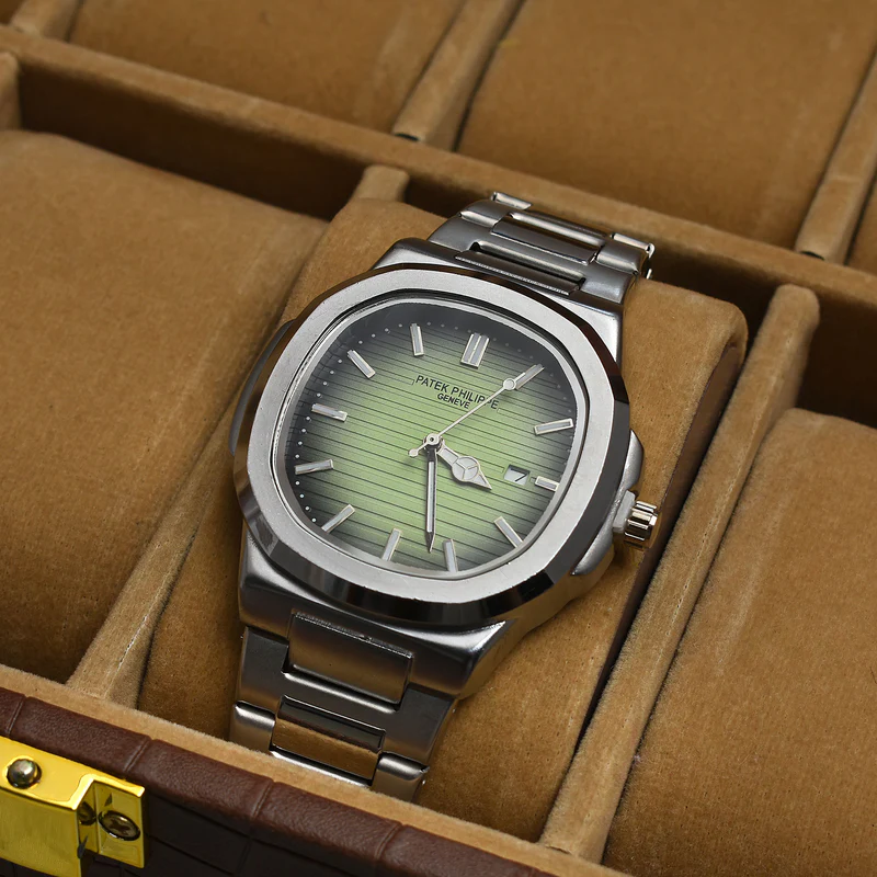 PATEK PHILIPPE Nautilus STAINLESS STEEL WATCH � silver/Olive green Dial